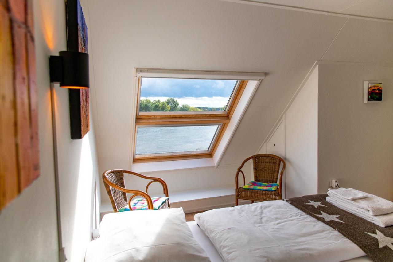 Vakantie Aan De Maas Broekhuizen  Bagian luar foto