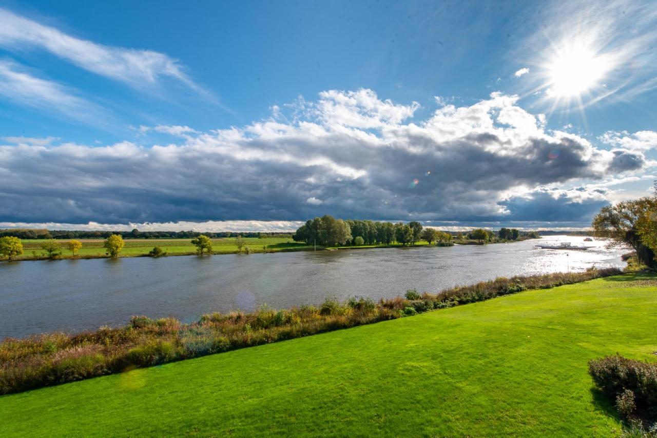 Vakantie Aan De Maas Broekhuizen  Bagian luar foto